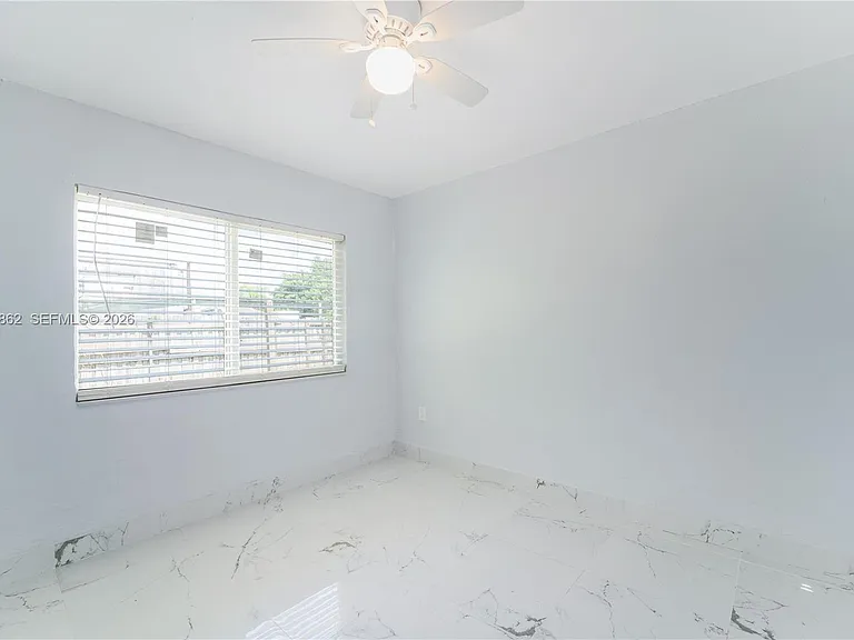 22300 SW 117th Ave #4 — Photo 13
