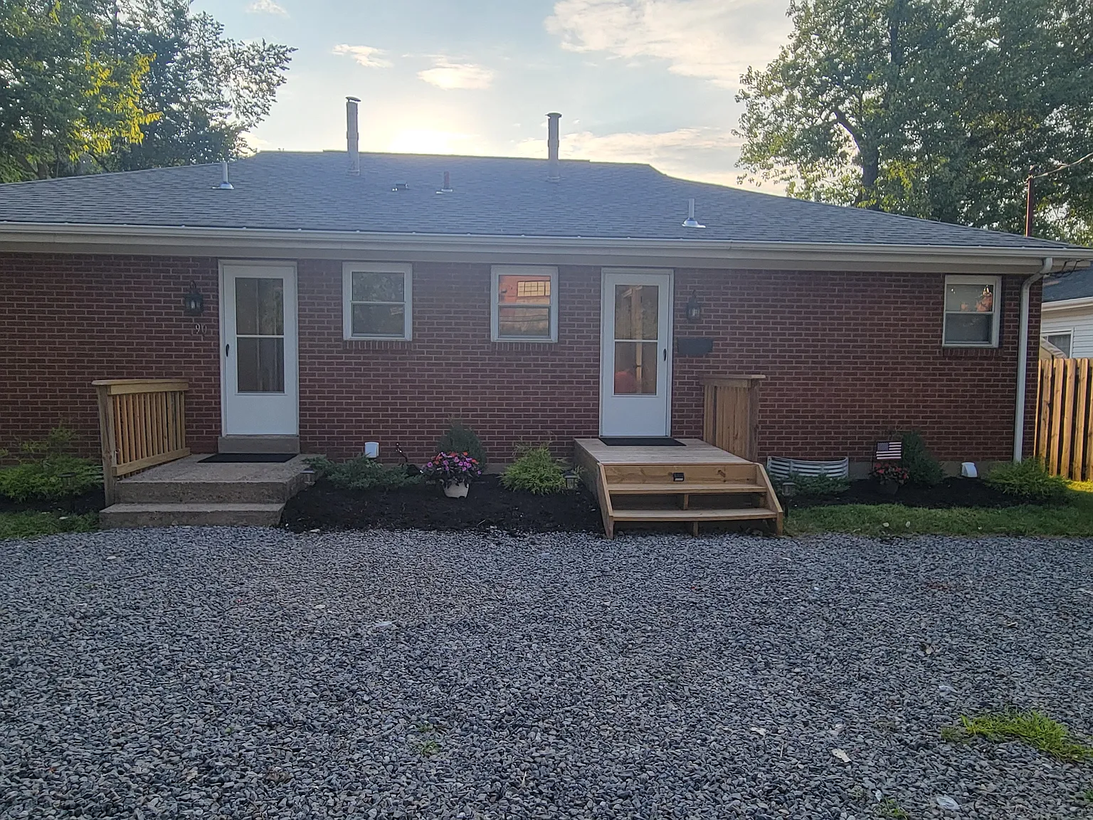 2 bed, $1,900 — Photo 1