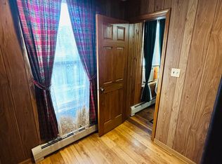 445 1st St FLOOR 2, Troy, NY 12180