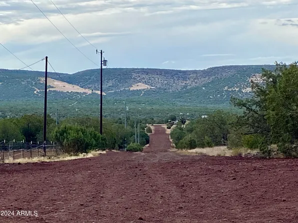1184 W Picacho Drive #-, Ash Fork, AZ 86320