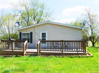 4908 Deleon Dr, Tecumseh, MI 49286