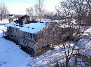 15600 Chamberlain Rd, Grafton, OH 44044