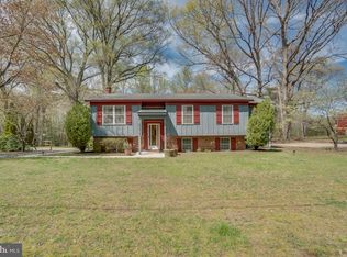 53 Hoe Cake Ln, Fredericksburg, VA 22405