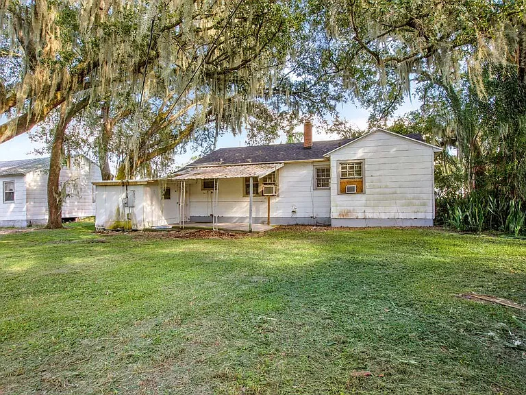 1281 Lakeview Dr — Photo 9