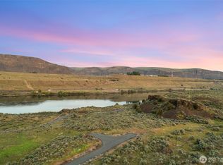 131 Stagecoach Lane, Malaga, WA 98828