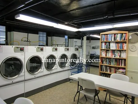 Sold by Anna Pinto Realty | media 31