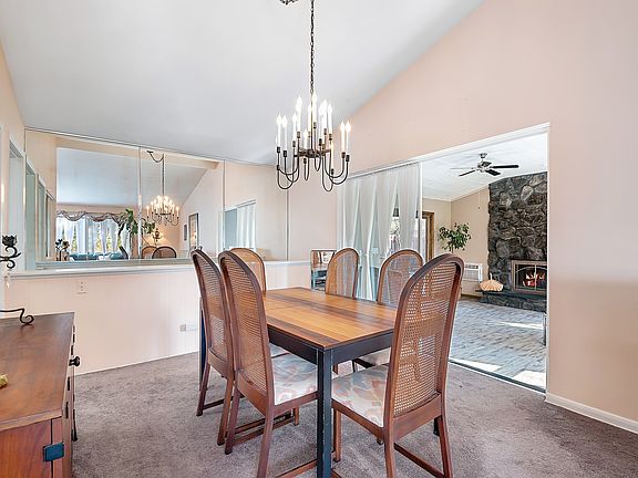 5th image of 135 Fernwood Dr