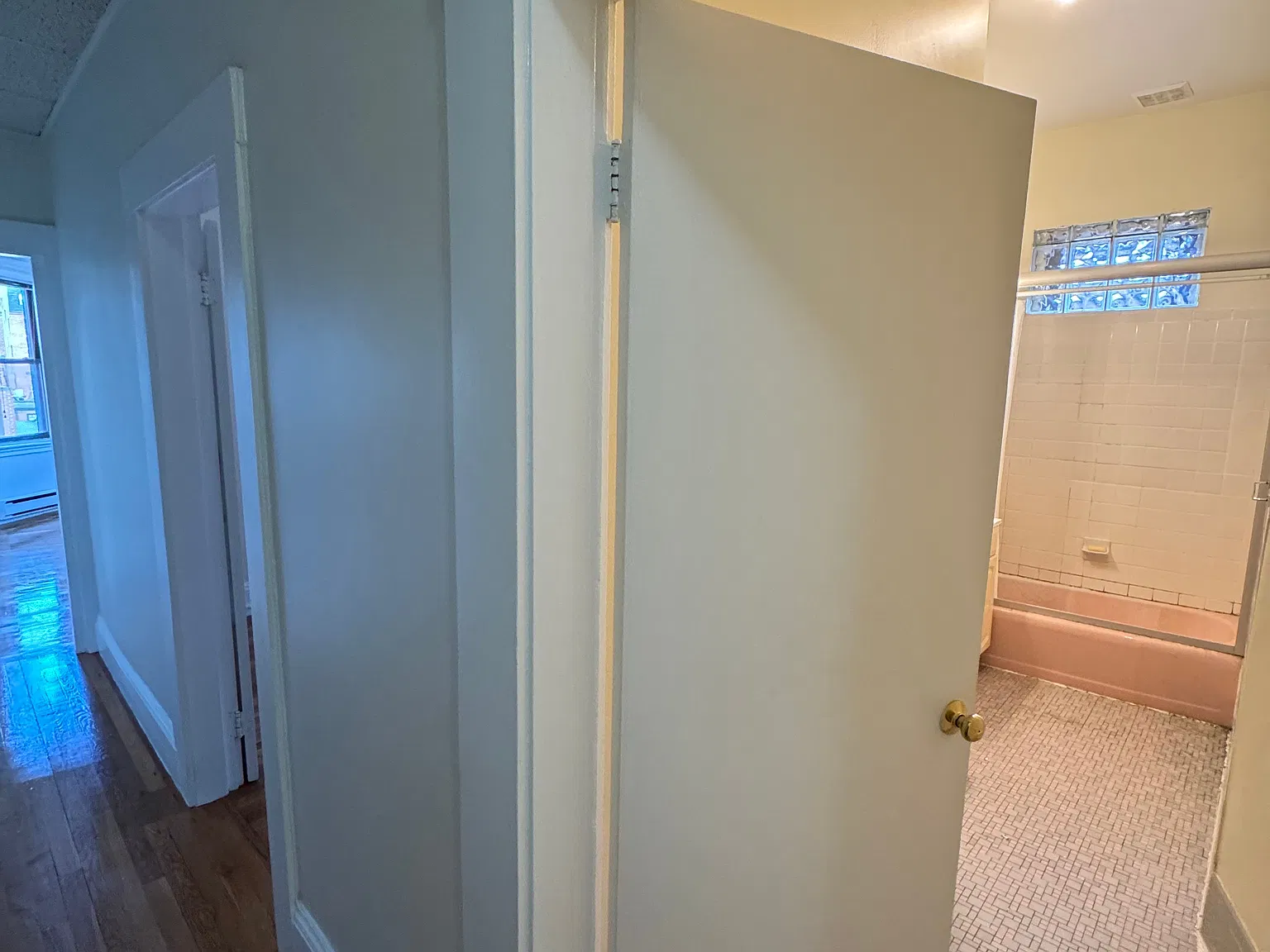 1 bed, $2,900 — Photo 3