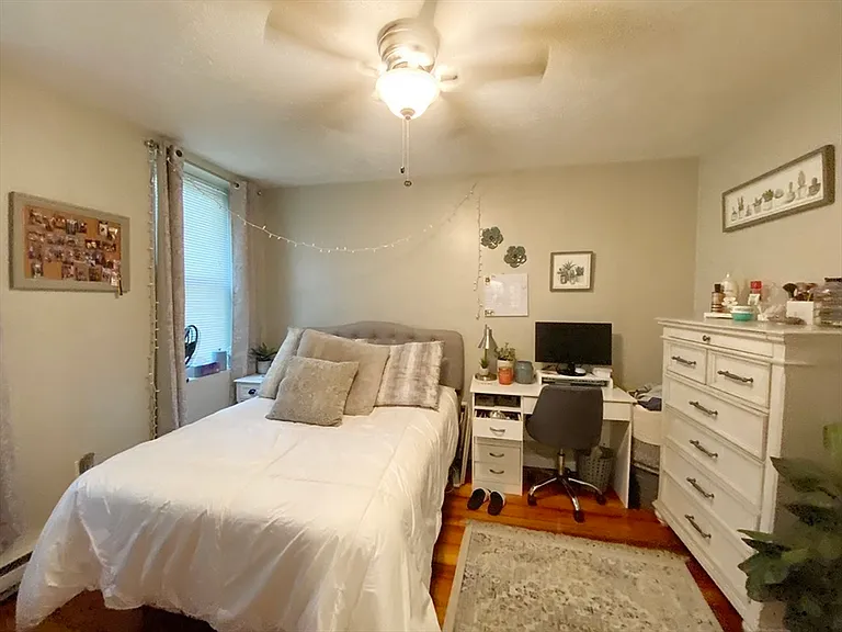 119 Cottage St #2R — Photo 6