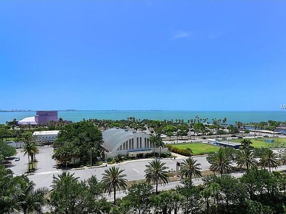 3rd image of 800 N Tamiami Trl Unit 815