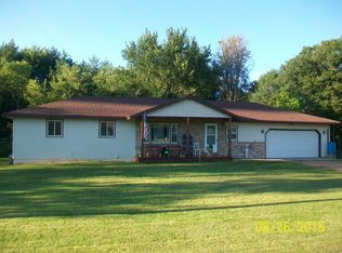 200 Washington St, Hatley, WI 54440