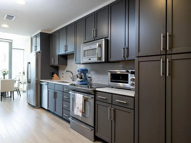 1212 Laurel St #1410 — Photo 3