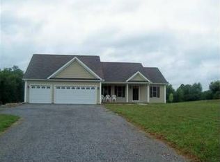 4033 Ontario Center Rd, Walworth, NY 14568