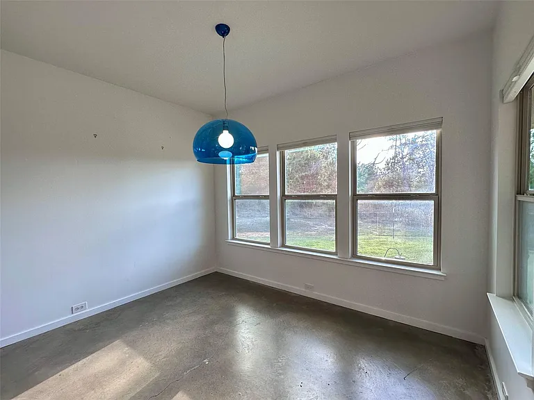 137 Mulberry Ln — Photo 11