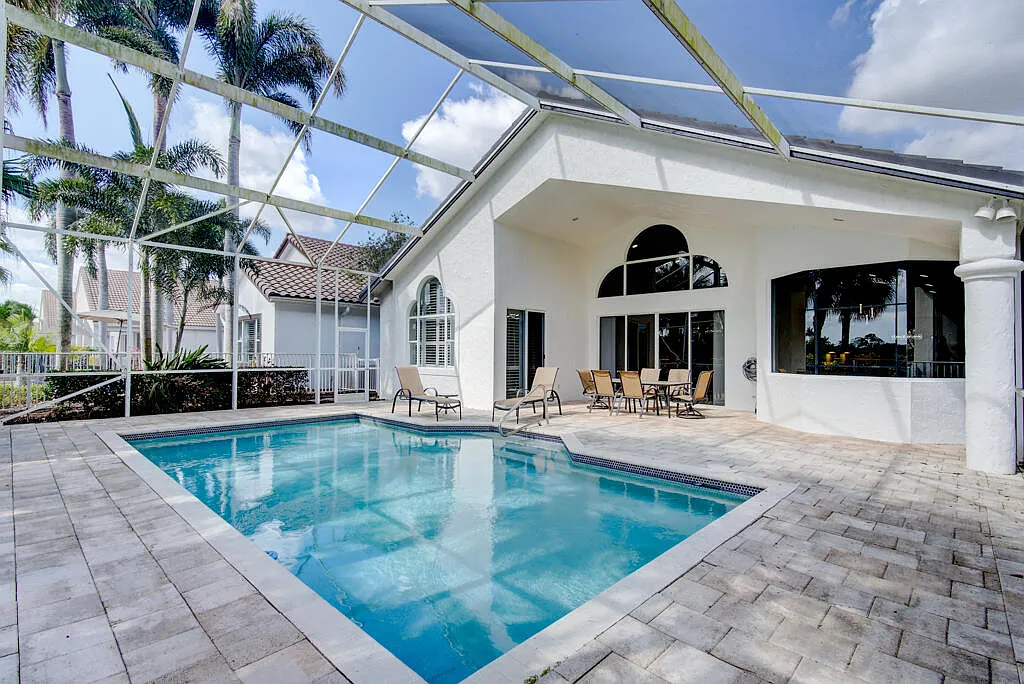3 bed, 3.0 bath, 2579 sqft, $6,150 — Photo 1