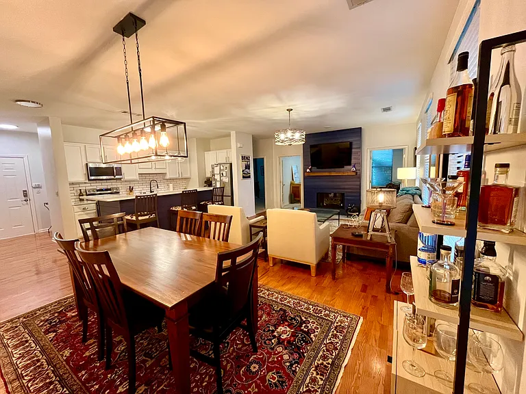 495 S Front St #103 — Photo 2