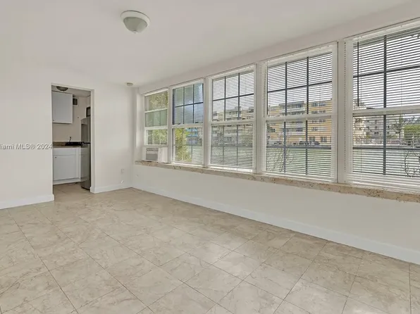 7885 Crespi Blvd #3, Miami Beach, FL 33141