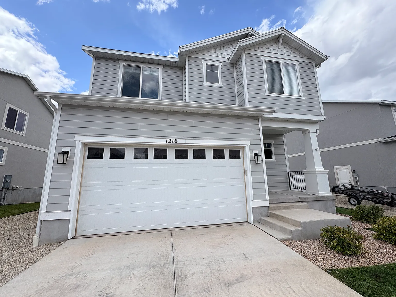 1216 S Raintree Ln — Photo 2