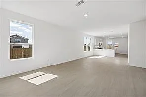 905 Silver Buckle Ln — Photo 5