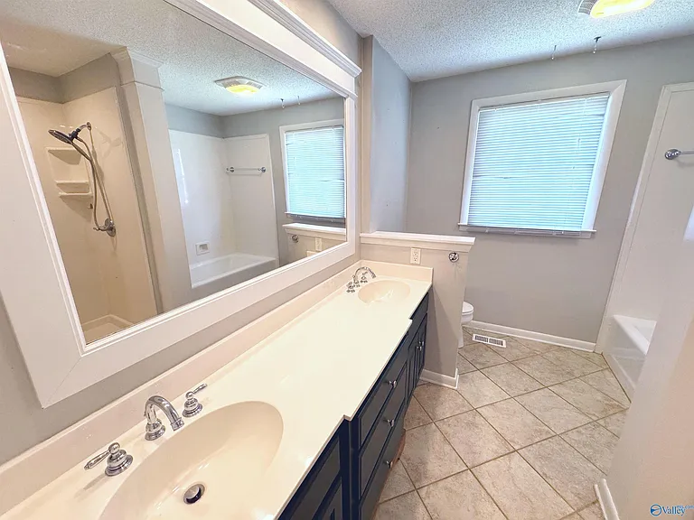 11406 Crestfield Dr SE — Photo 18