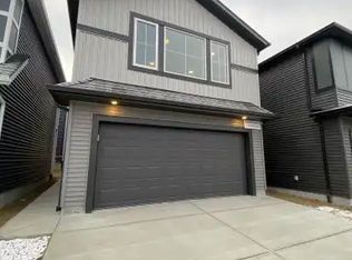 764 Payipwat Cmn SW #1A, Edmonton, AB T6W 5K7