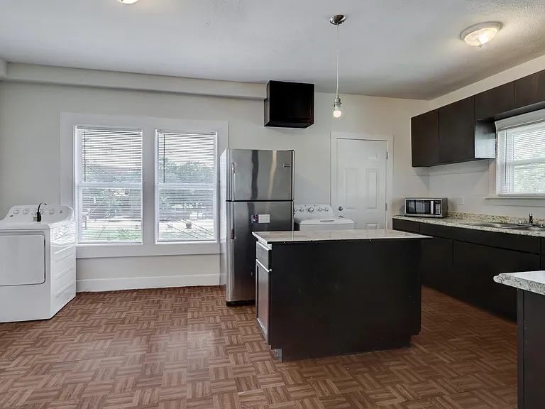 3002 Isabella St — Photo 18