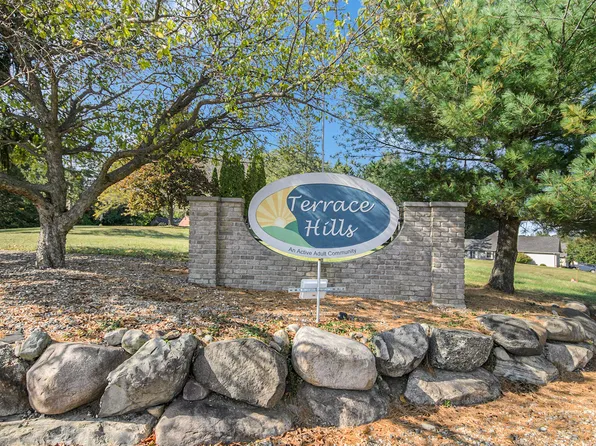 2963 Countryside Ln, Jackson, MI 49203