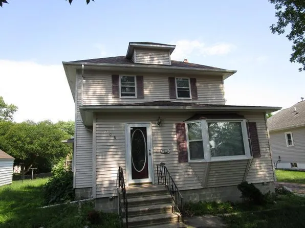 206 N Central Ave, Truman, MN 56088