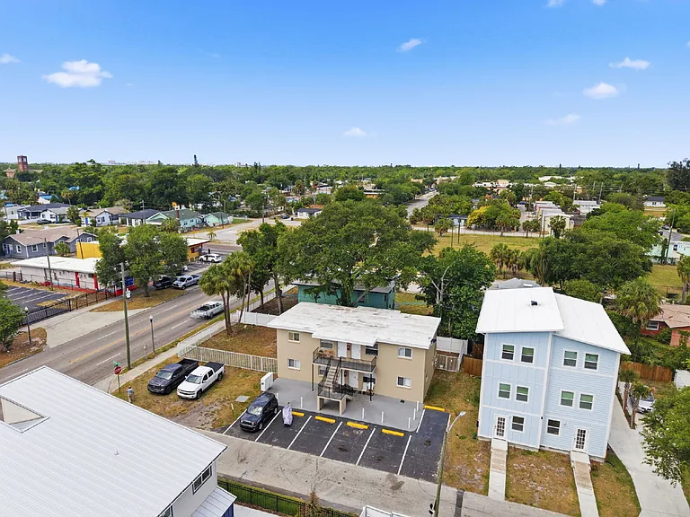 1799 Russell St S #3 — Photo 32