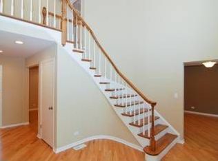 3135 Brandess Dr, Glenview, IL