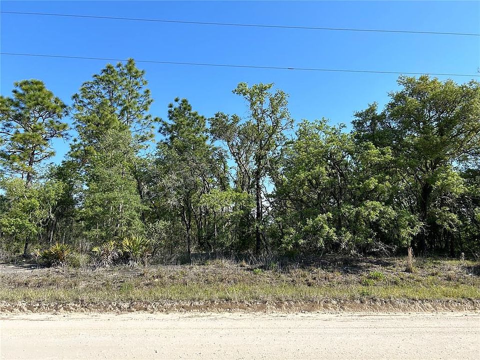 1st image of SE 21st Pl Lot 8