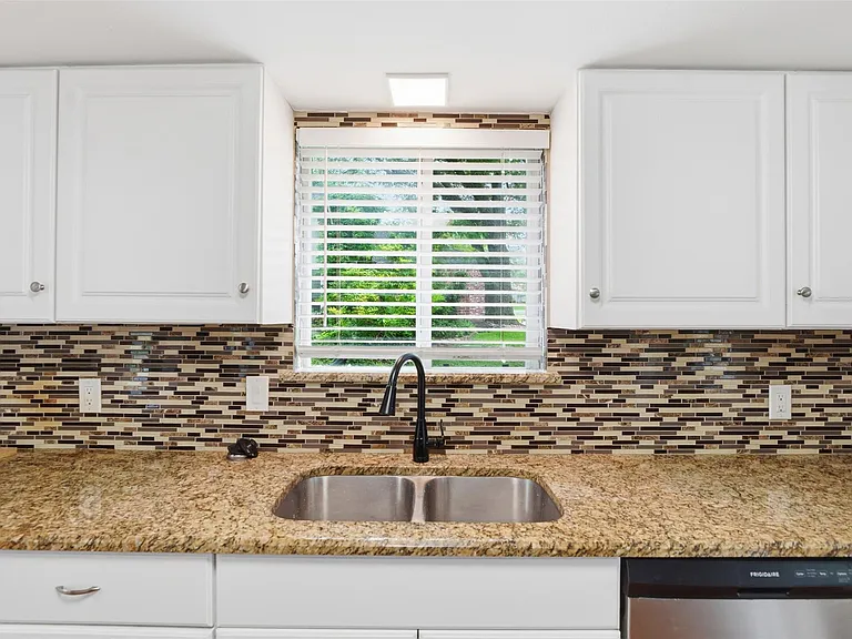 9005 Blue Quail Dr — Photo 11