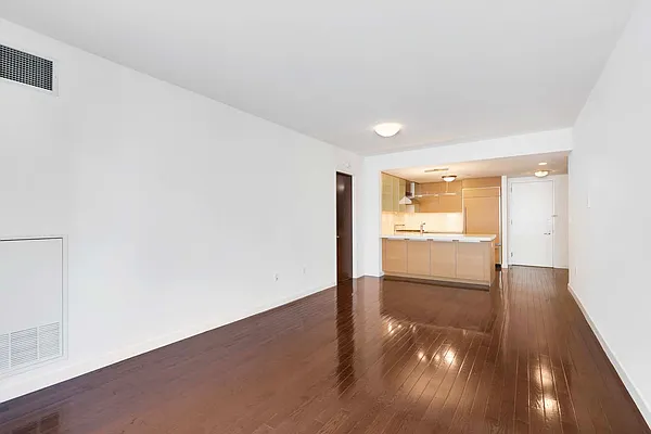 Rented by Cooper & Cooper Real Estate | media 17