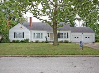 96 1st South Shores Ave, Decatur, IL 62521