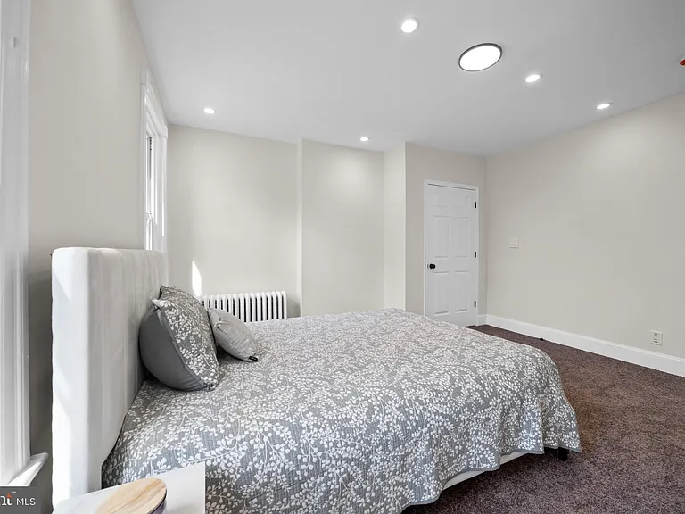 7608 Chelwynde Ave — Photo 13