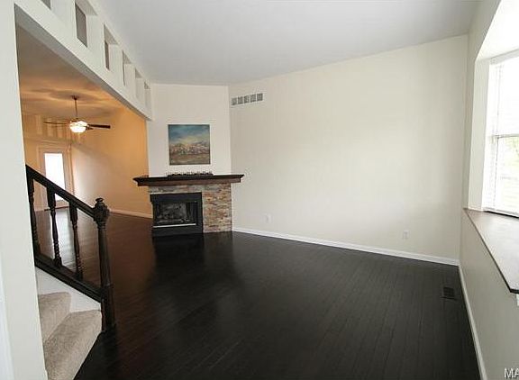 2nd image of 1416 California Ave