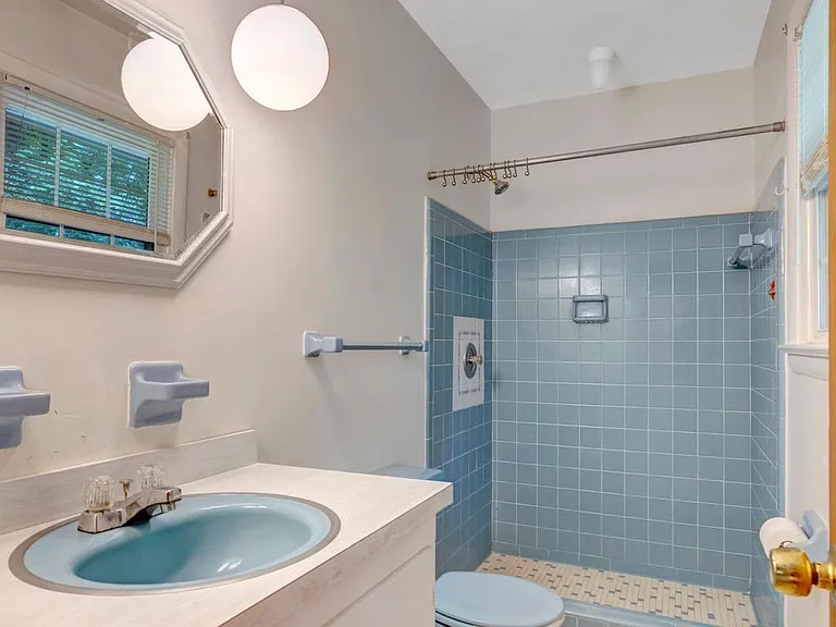 5315 Summit Dr — Photo 34