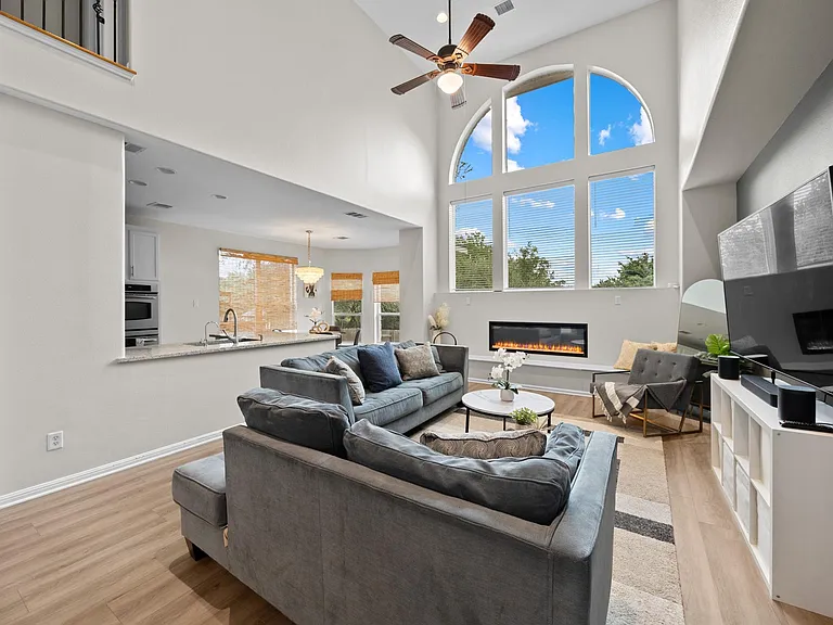 4323 Angelico Ln — Photo 11