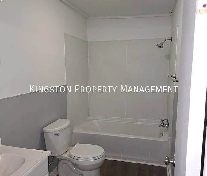 201 S Main St #203 — Photo 9