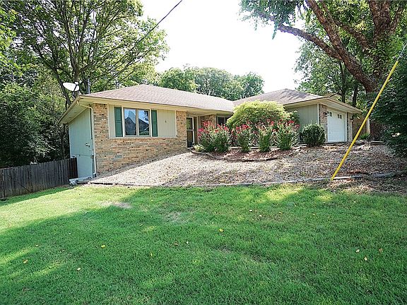 2nd image of 4 Dinton Cir