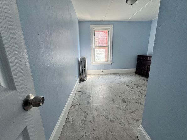 154 Babcock St #1