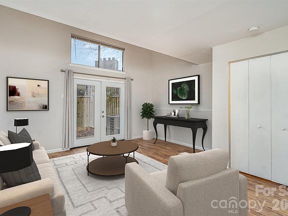 3rd image of 3312 Heathstead Pl
