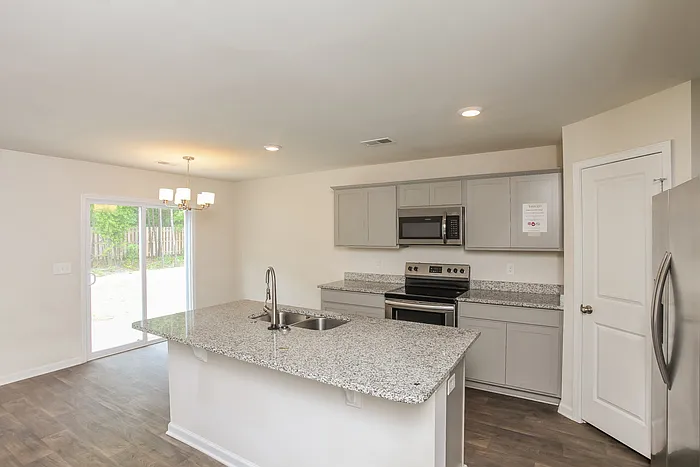 133 Boat Club Ln — Photo 6