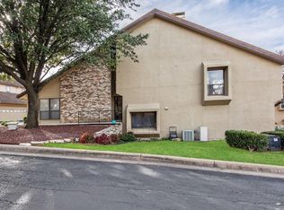 1458 Creekview Ct, Fort Worth, TX 76112