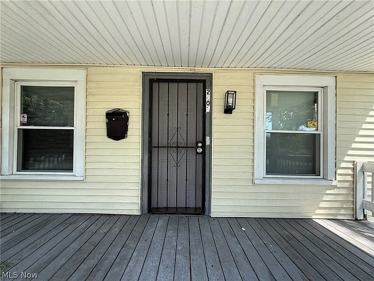2602 Vega Ave — Photo 3