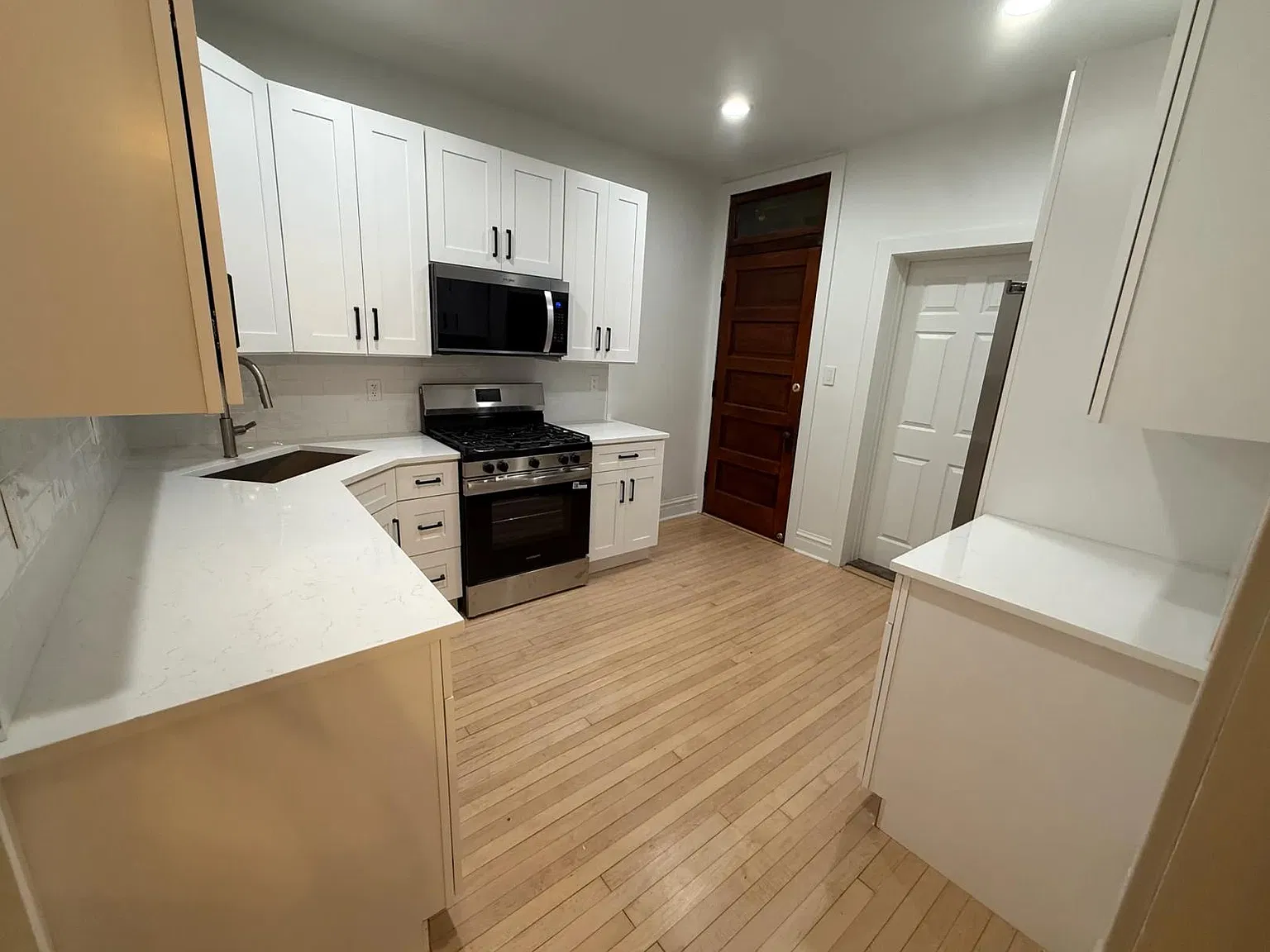 2848 West Diversey Avenue #2E — Photo 3