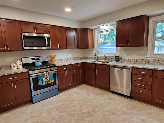 5th image of 14920 Evans Ave