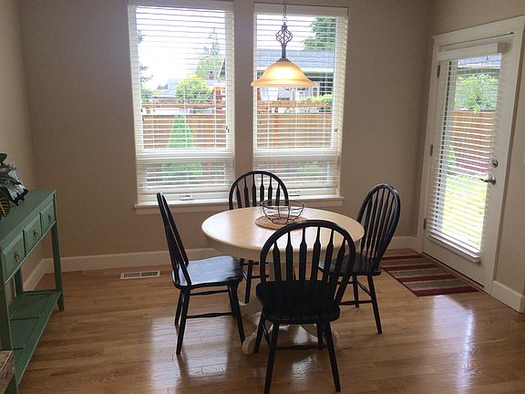5th image of 10110 NE 157th Ave