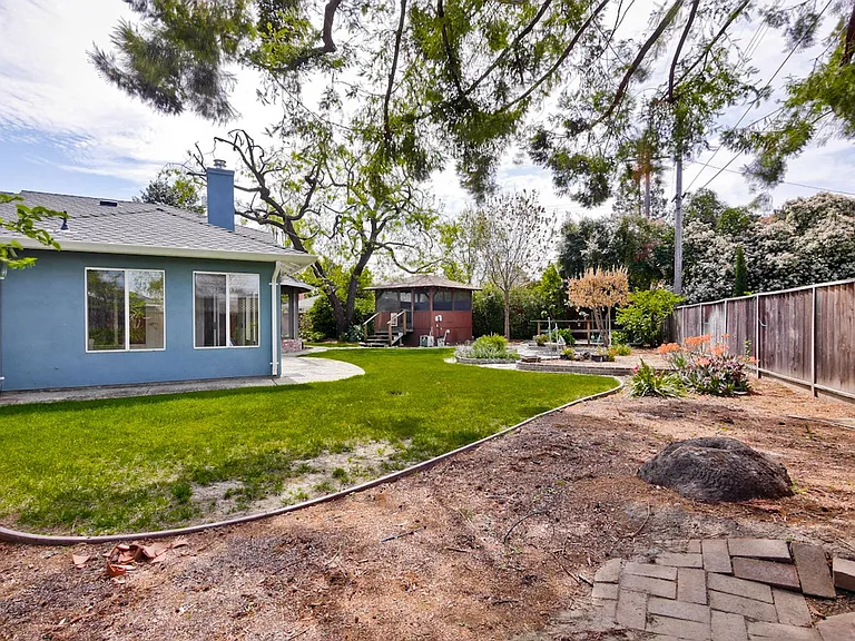 160 Kit Carson Ct — Photo 60