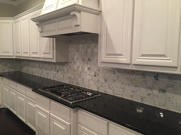 4th image of 1212 Chapel Hill Ct